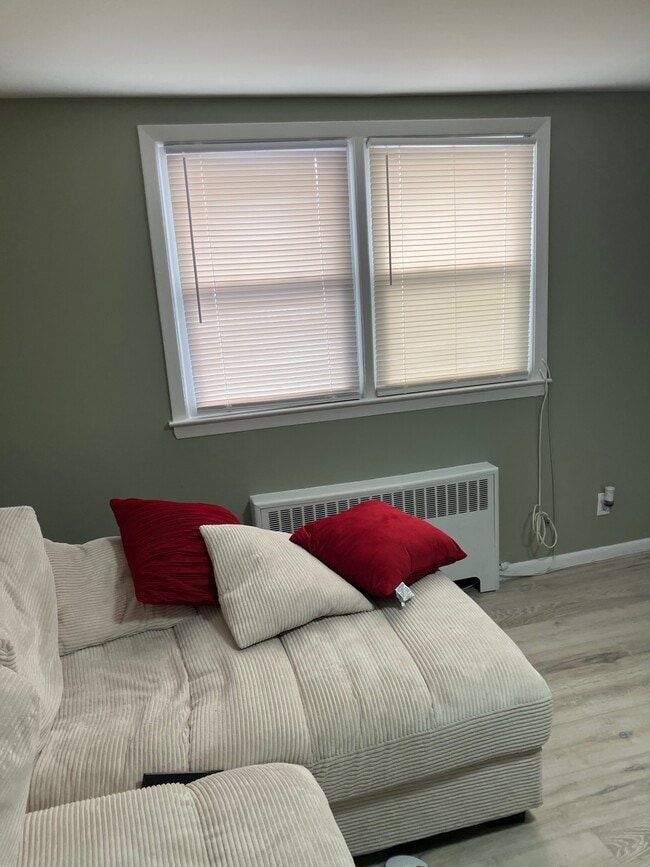 Building Photo - 106 Prospect St