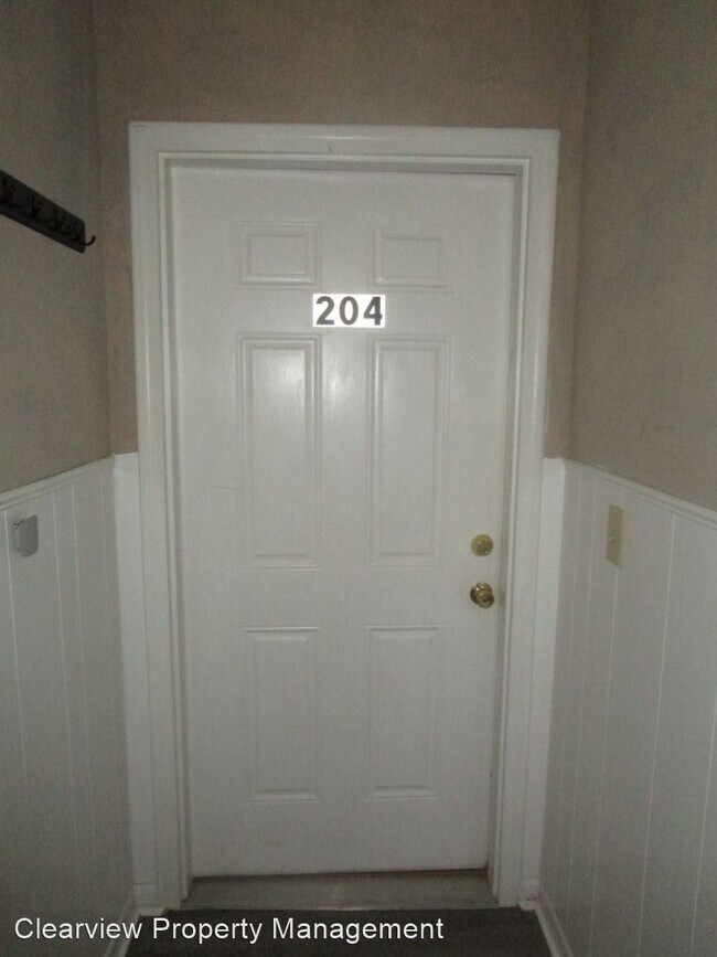 Building Photo - 2 br, 1 bath House - 204 First St