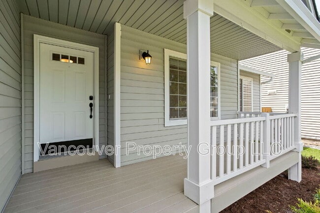 Building Photo - 3106 NE 183rd Pl