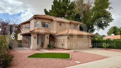 Building Photo - 1610 S Sycamore Pl