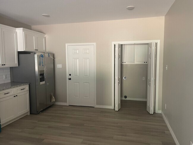 Foto del edificio - 14527 County Rd 1227