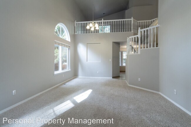 Building Photo - 3 br, 2.5 bath House - 8416 Ne 15th ST
