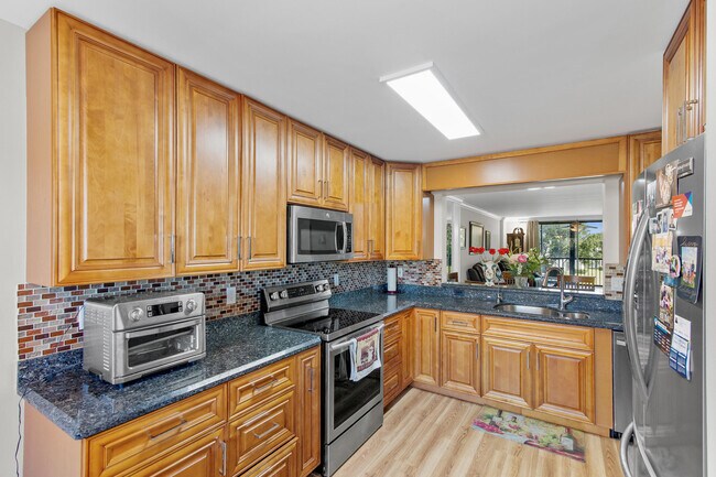 Foto del edificio - 15355 Lakes of Delray Blvd