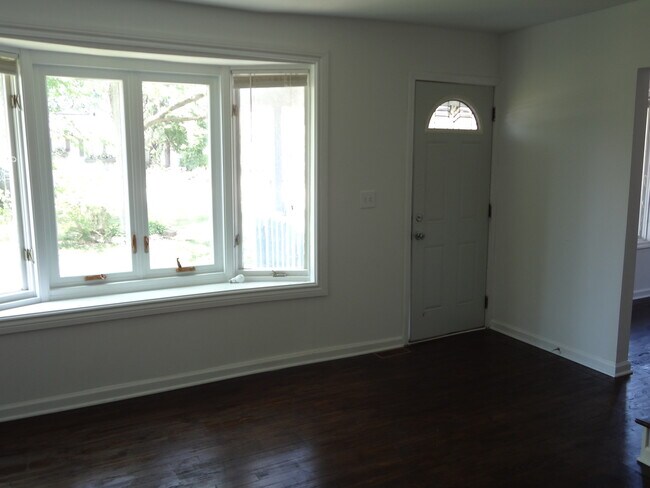 Building Photo - 4115 N Lincoln St