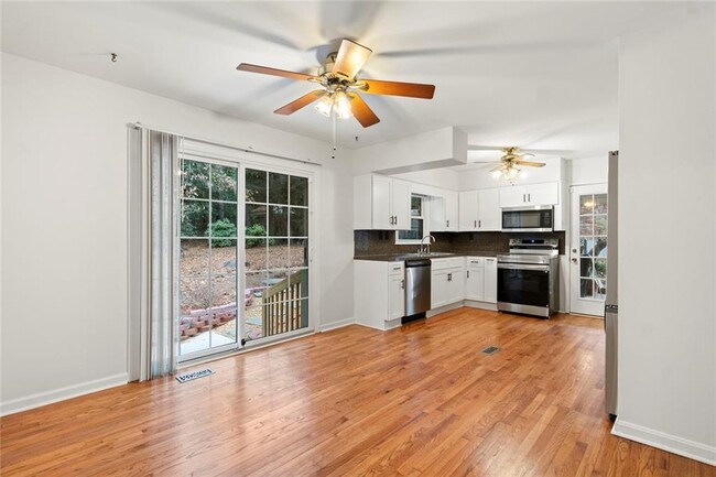 Foto del edificio - 2630 Warwick Cir NE