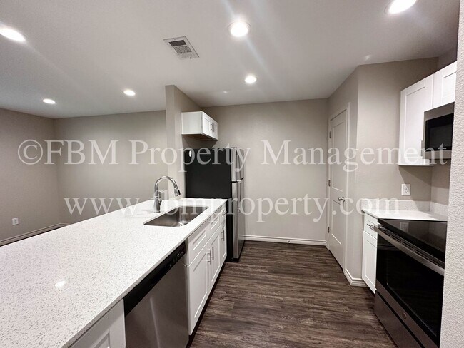 Foto del edificio - 1203 N Clay St