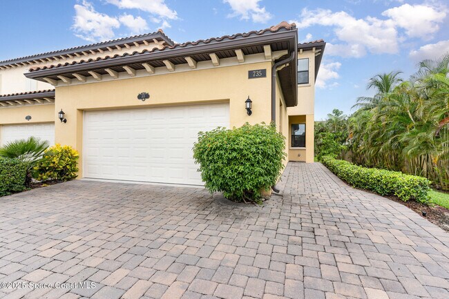 Building Photo - 735 Lanai Cir