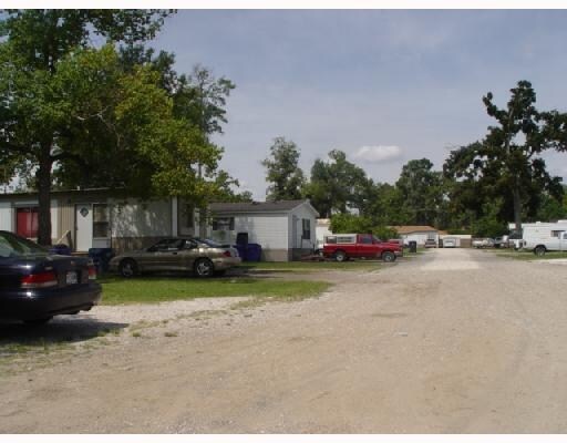 Foto del edificio - 598 S Post Oak Rd