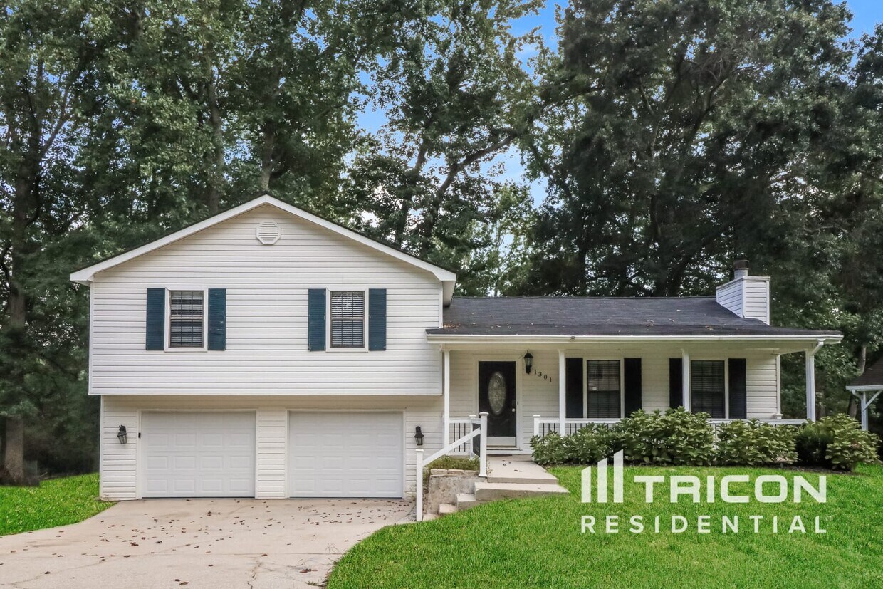Foto principal - 1301 Fairridge Cir SW