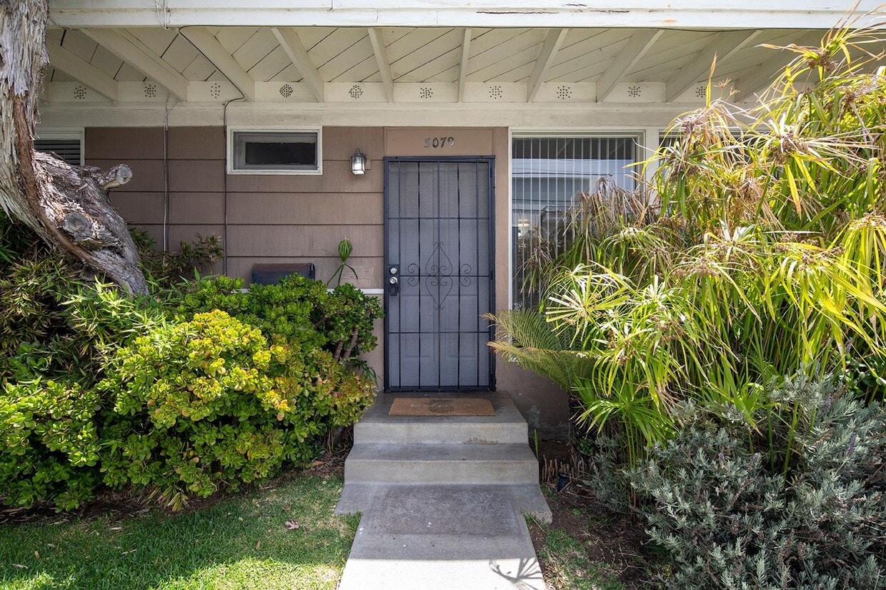 Foto principal - 5075-81 Bayard St