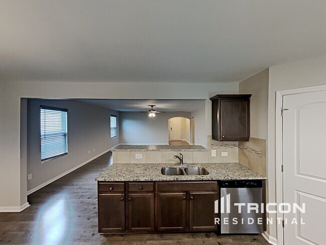 Building Photo - 5008 Shorthorn Way Greensboro NC