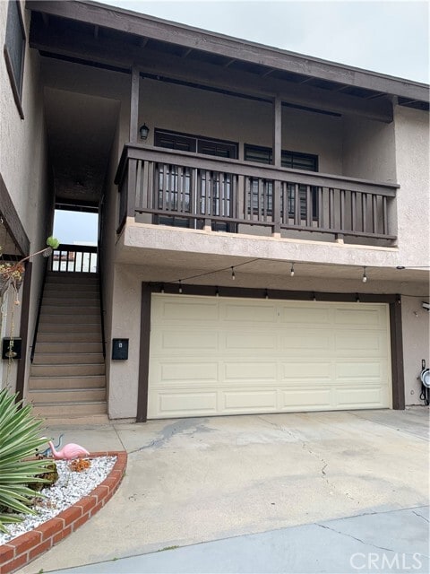 Primary Photo - 317 Encino Ln