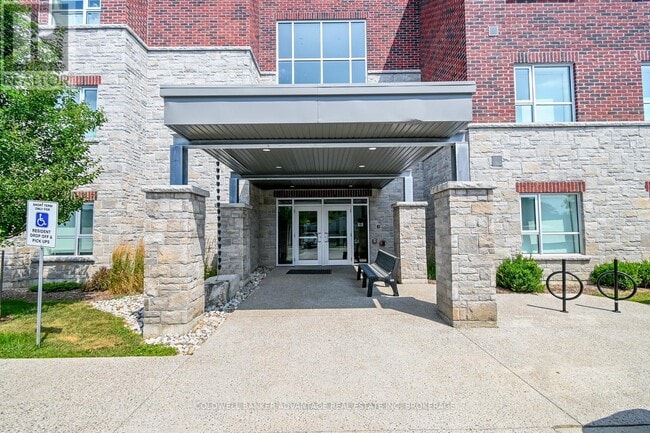Building Photo - 529 S Pelham Rd