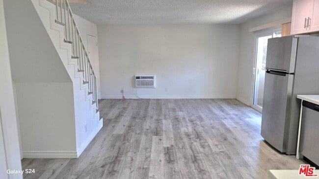Building Photo - 140 N Berendo St