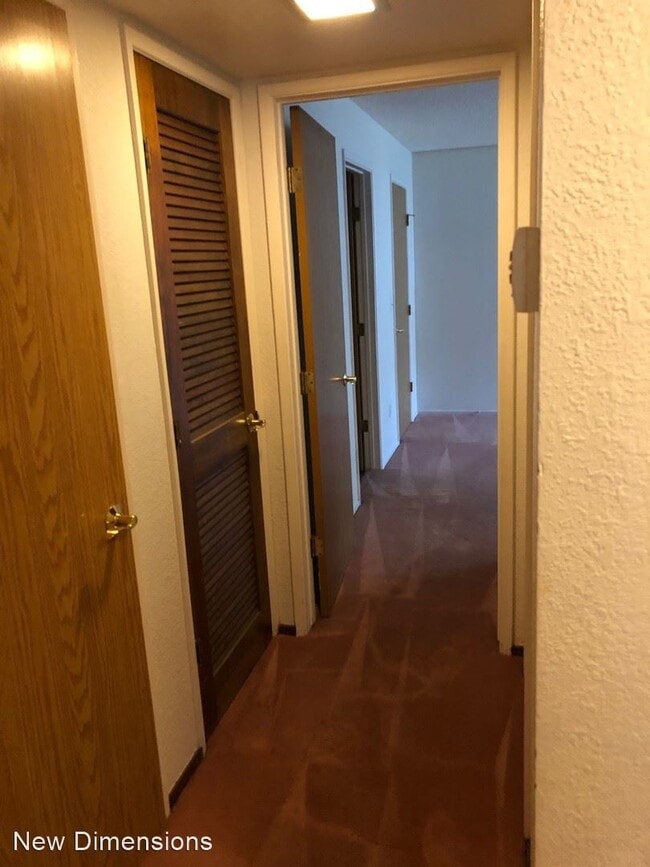 Building Photo - 2 br, 2 bath House - 2649 Sunny Slope Dr. #4