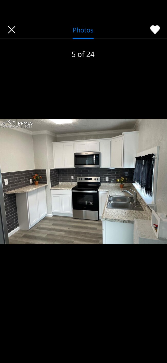 Building Photo - 528 Acero Ave