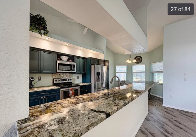 Foto del edificio - 2514 Commerce Ave