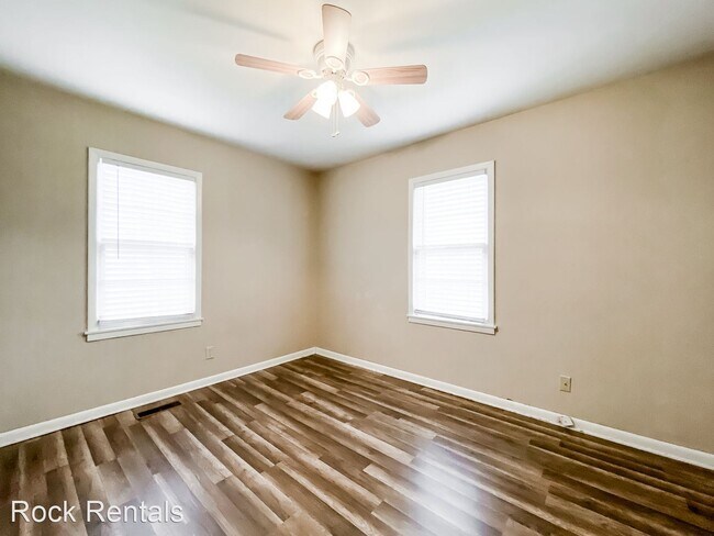Foto del edificio - 3 br, 1 bath House - 19 Sunset Dr