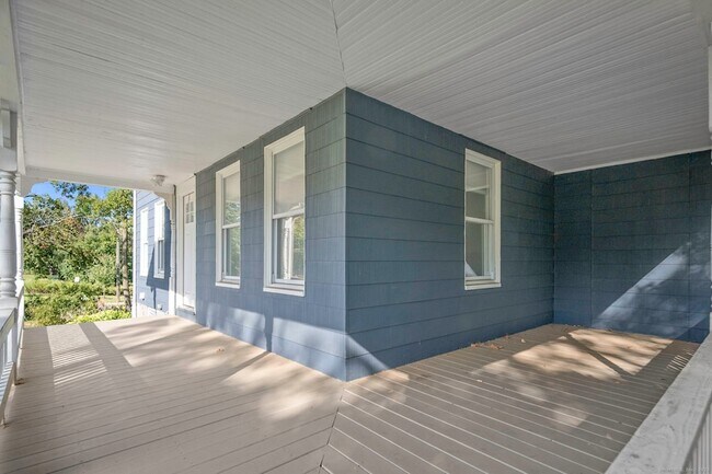 Foto del edificio - 884 Highland Ave