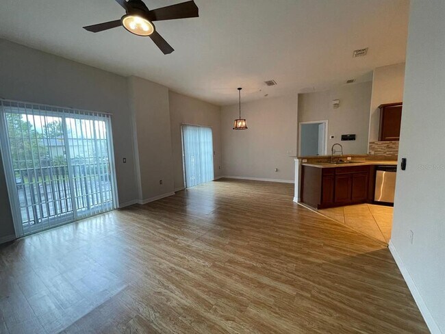 Building Photo - 6440 S Goldenrod Rd