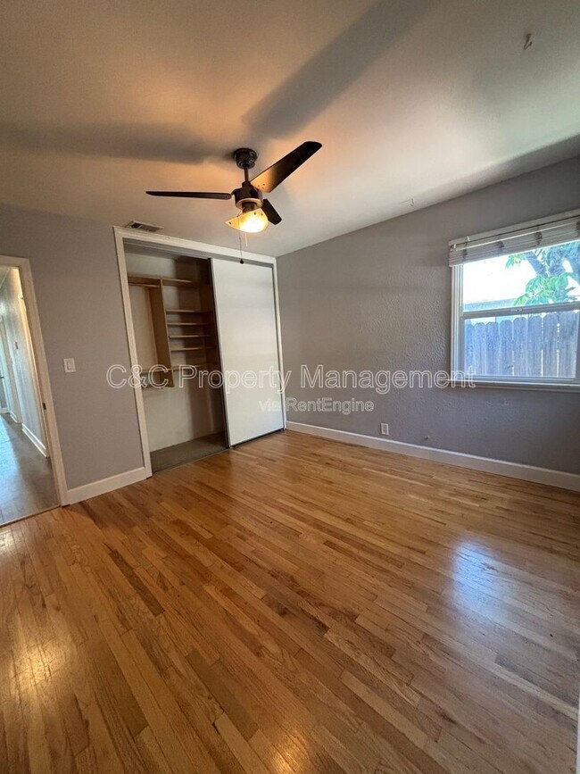 Building Photo - 417 N Citrus St