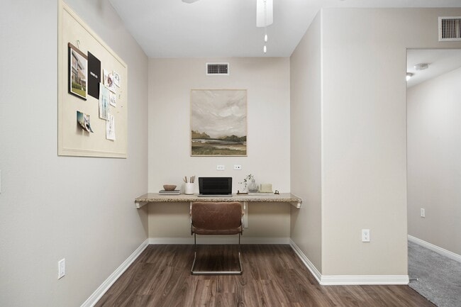 Building Photo - Bell Murrieta Springs