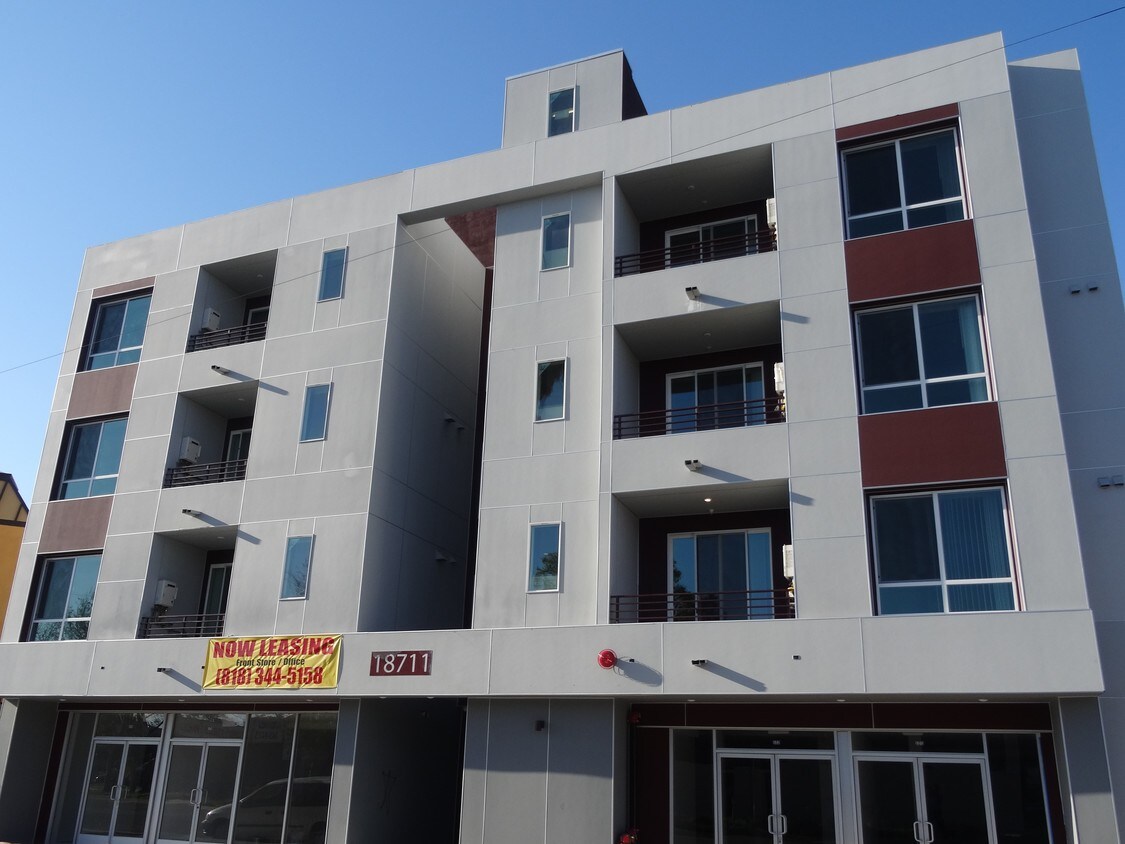 18711 Sherman Way Reseda Ca 91335 Apartments Reseda Ca Apartments Com