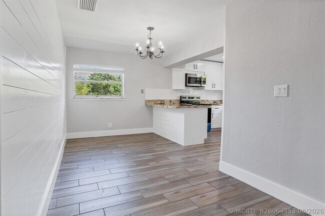 Foto del edificio - 10131 NW 35th St