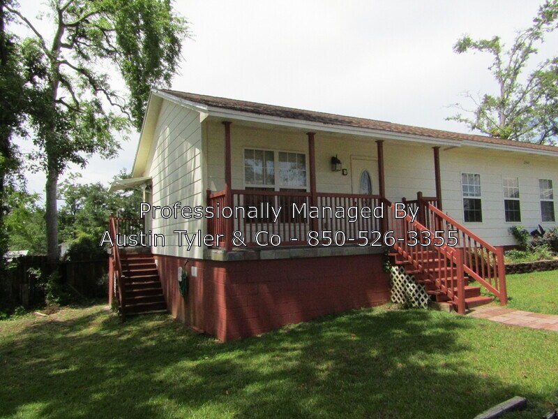 2945 Green St, Marianna, FL 32446 Condo for Rent in Marianna, FL