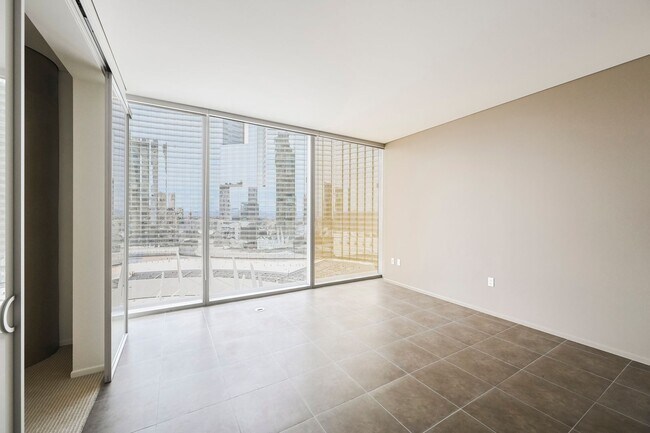 Building Photo - 1 bedroom in the heart of City Center on t...
