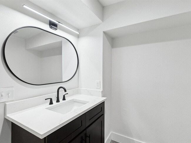 Building Photo - Fully Renovated 3BR Home with Designer Kitchen & Spacious Yard in Richardson