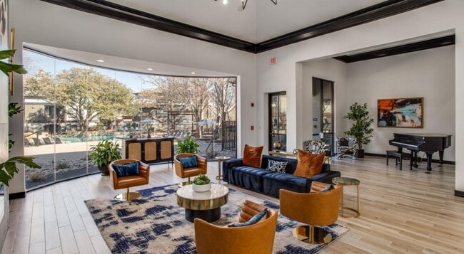 Settle into comfort at The Vincent - The Vincent