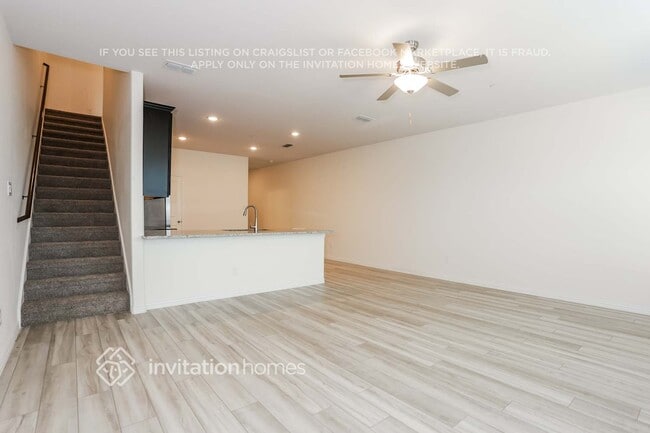 Building Photo - 734 Bonnet Trl