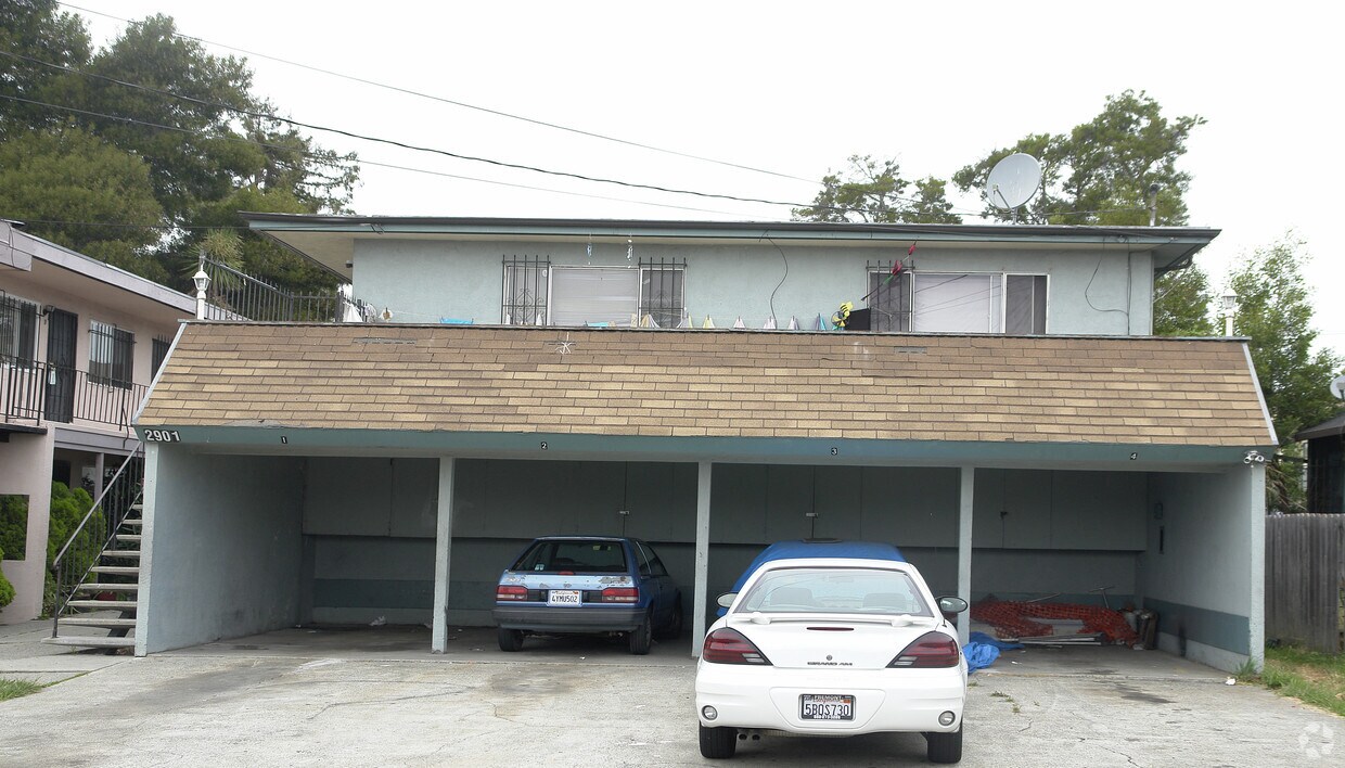 Primary Photo - 2841 Octavia St