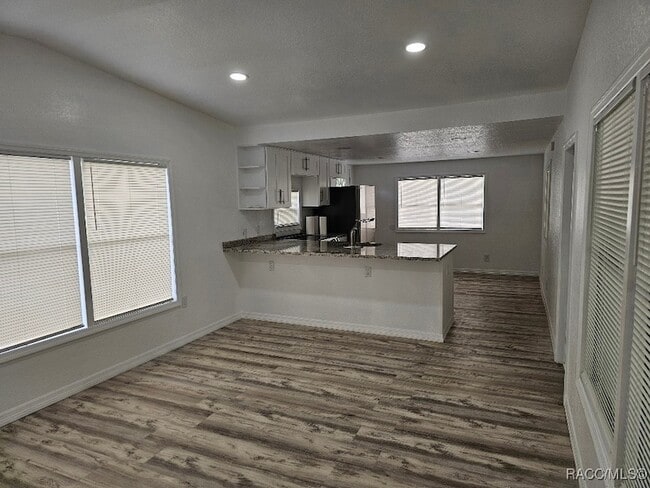 Building Photo - 6890 W Homosassa Trail