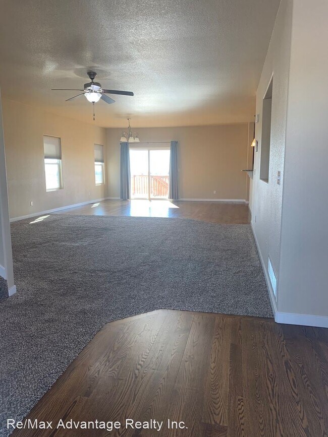 Building Photo - 3 br, 3 bath House - 7654 Camille Court