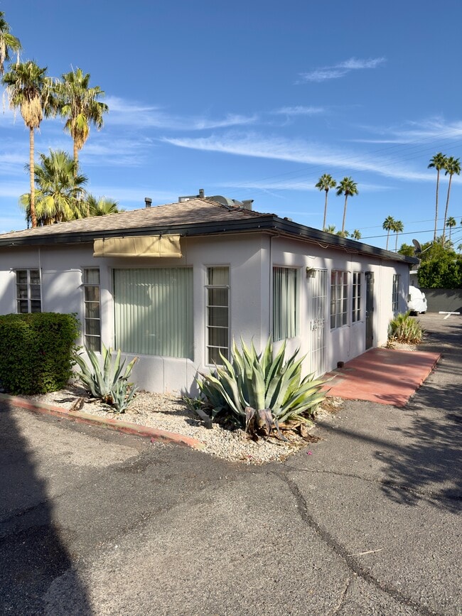 Foto del edificio - 967 E Camino Parocela