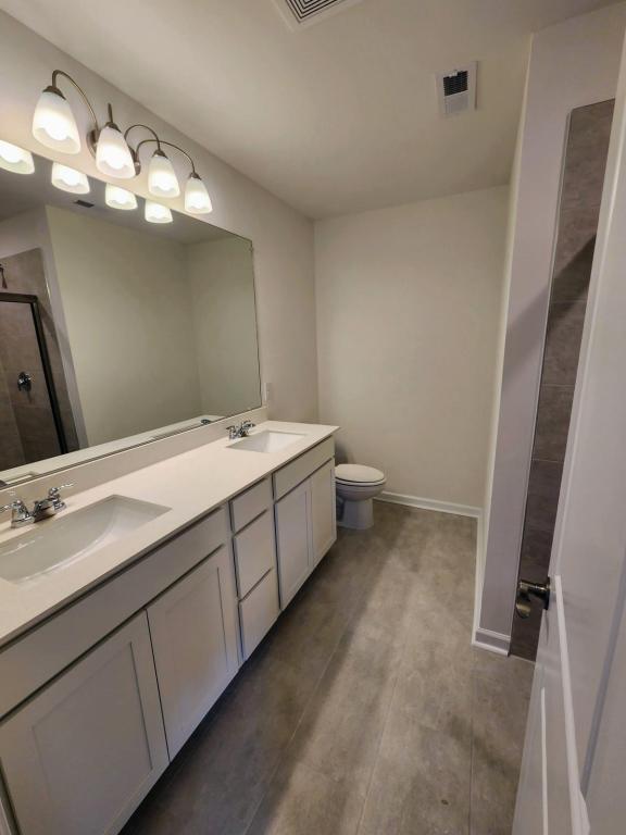 Foto del edificio - 7120 Mapleside Ln