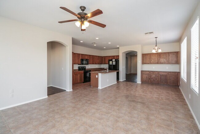 Foto del edificio - 10110 W Payson Rd