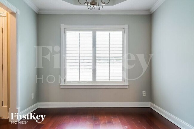 Foto del edificio - 210 James Allen Pl