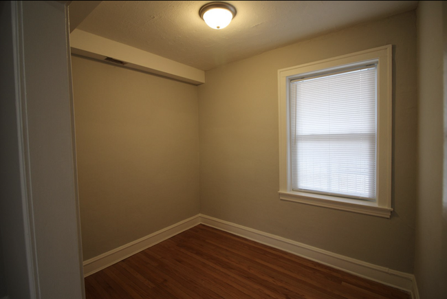 Separate room will fit a bed or office space - 4950 W Berteau Ave