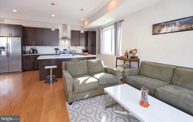 Foto del edificio - 1625 Ridge Ave