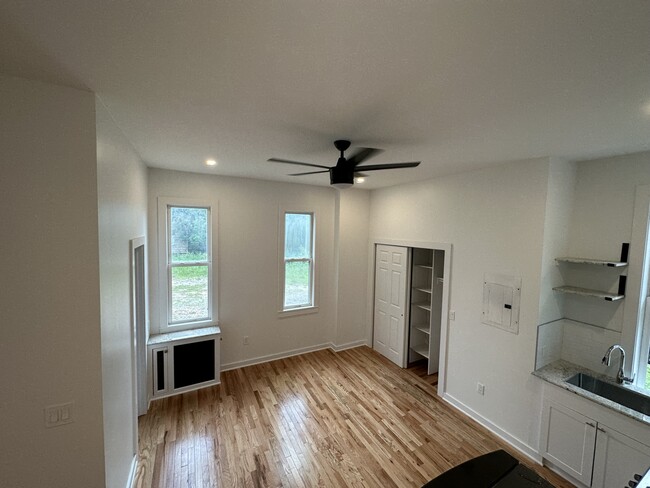 Building Photo - 56 Trinity Plz