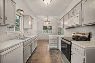 Building Photo - 16451 Cavendish Dr
