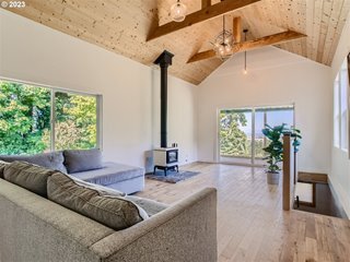 Foto del edificio - 32345 Baumgardner Ln