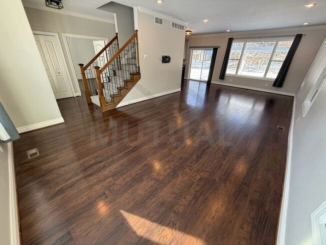 Foto del edificio - 16135 Henry Ruff Rd