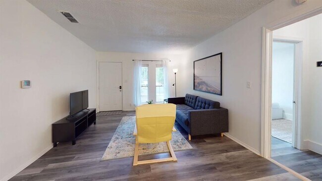 Foto del edificio - 1109 Gardner Cove