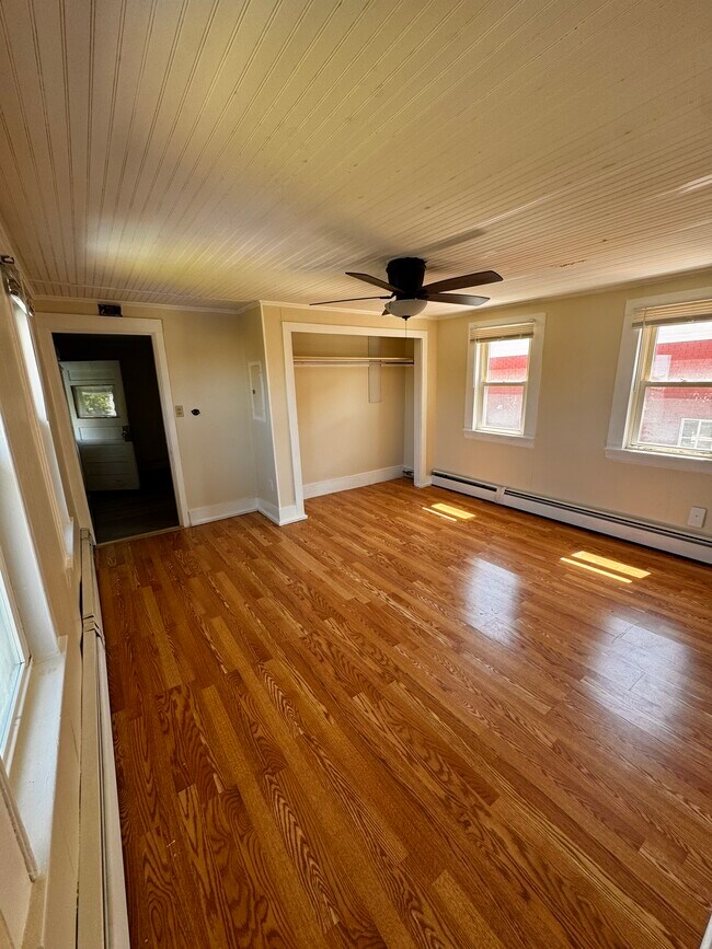 Sala de estar - 232 Elm St