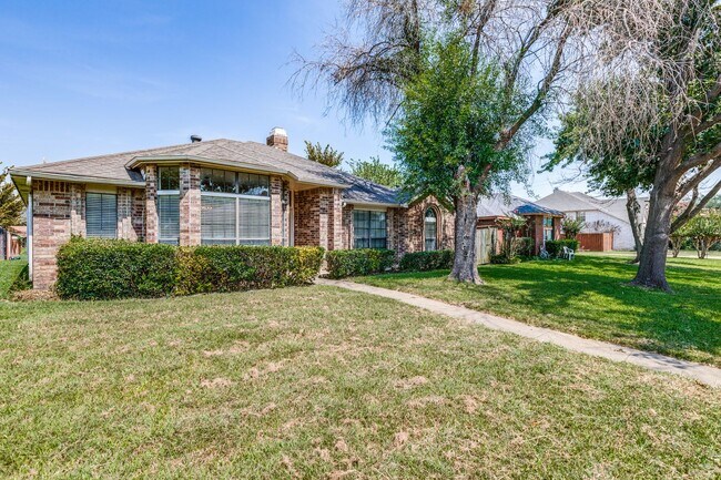 Foto del edificio - Lovely 3 Bedroom, 2 Bathroom Home in Mesqu...
