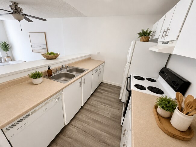 Foto del edificio - Scenic Lakeside Apartment for Rent - Federal Way